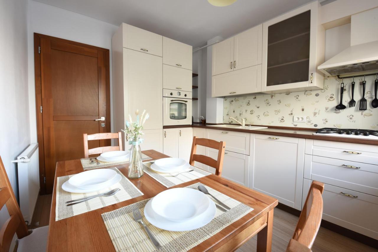 Ketal Apartment Брашов Екстериор снимка